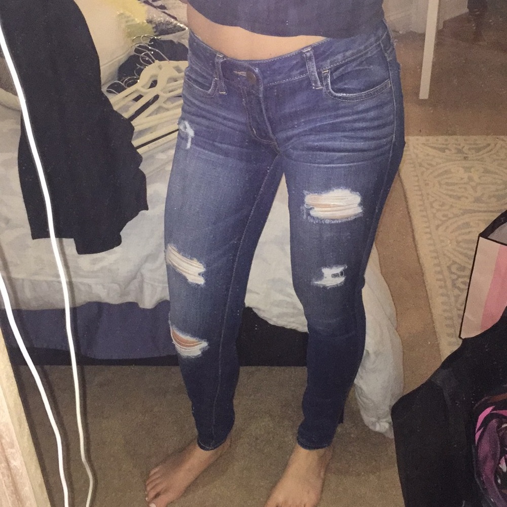 American eagle ripped jeans